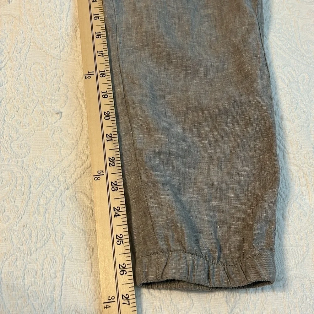 Athleta linen Cabo joggers, gray, women’s size 10. Zipper pockets. Cute!